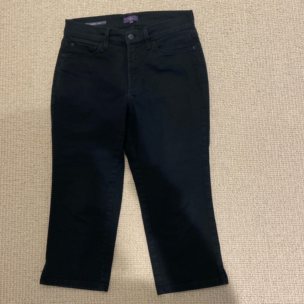 Petite Black capri jeans